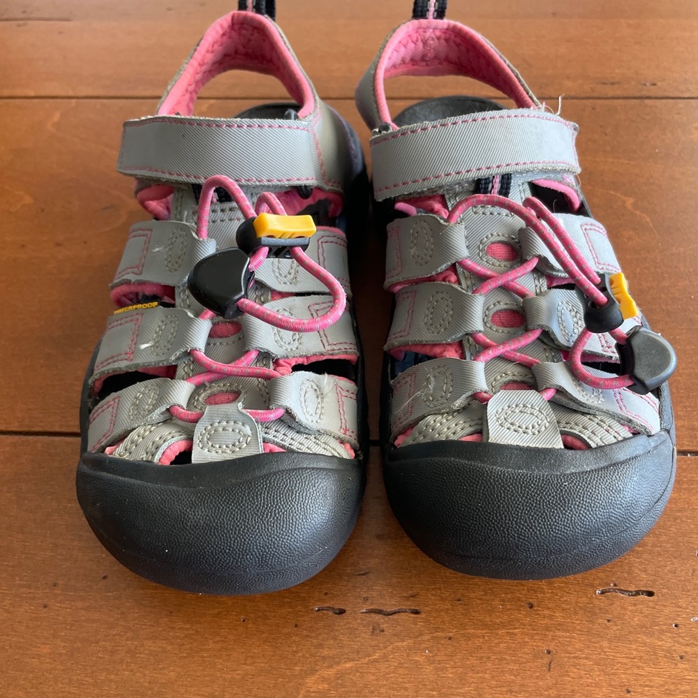 Keen Newport H2 Sandals Pink/Grey Size 1